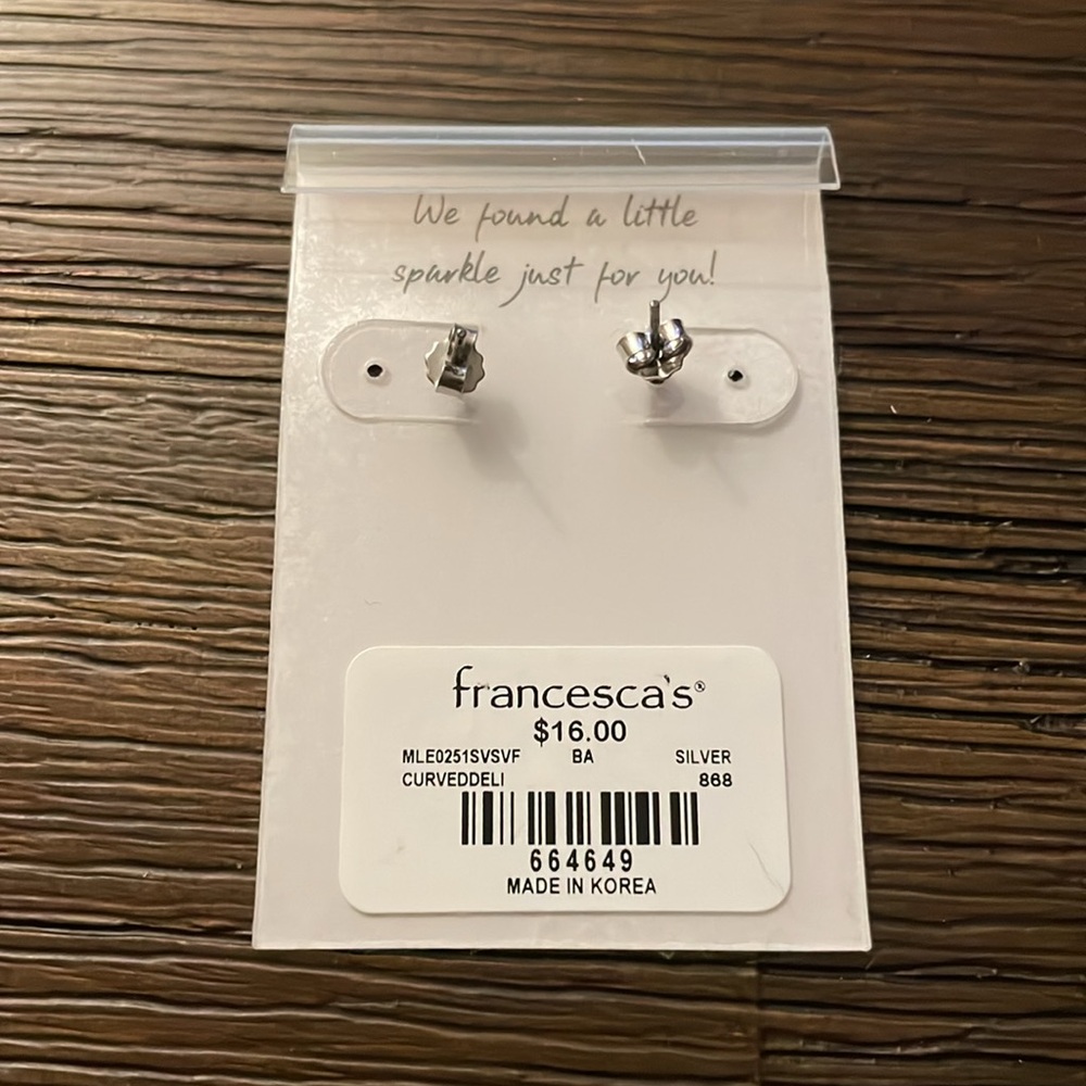 Francesca’s .925 Sterling Silver Curved Flower Earrings - Picture 2 of 4